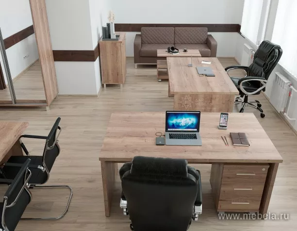 кабинет Фёст Дуб